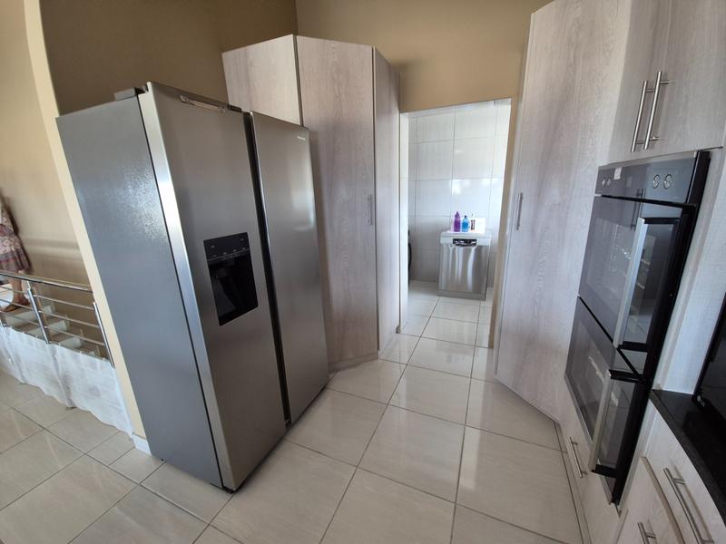 To Let 3 Bedroom Property for Rent in Blue Ridge Western Cape